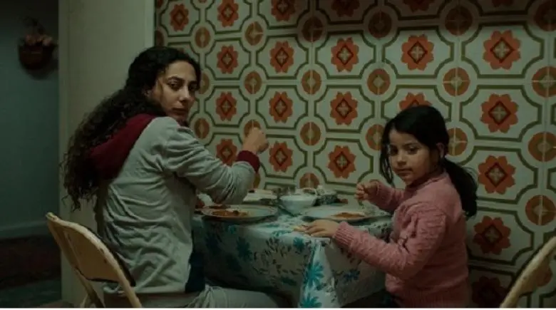 مشهد من كواليس تصوير فيلم "انشالله ولد"